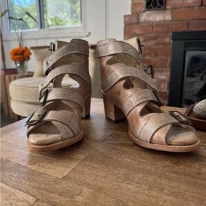 Freebird by Steven Quail Size 8